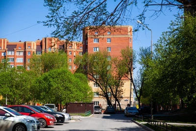 Женщина упала с высоты в Тюмени: трагедия на Магаданской