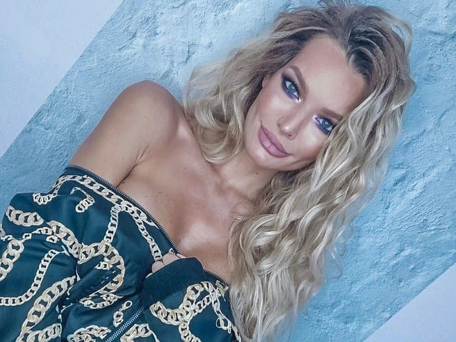 На фото — супруга Гиматова | Источник: Юлия Гиматова (Данченко) / ВКонтакте