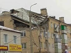 Под завалами бабушка с внучкой: в Волгоградской области обрушился дом из-за взрыва