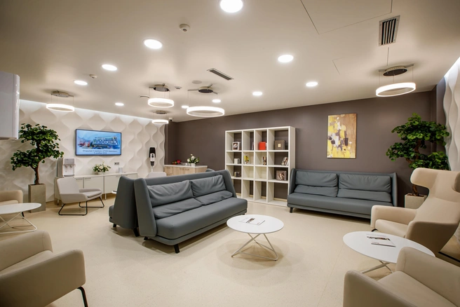 А это комфортная зона ожидания для родственников  | Источник: «УГМК-Здоровье»