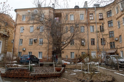 Volgograd Residents Deny Meter Installers Basement Access