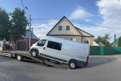 Арестован Peugeot Boxer тамбовчанки за долги