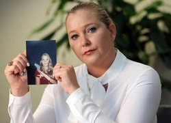 Nobody’s Girl: мемуары Вирджинии Джуффре снова потрясли королевскую семью