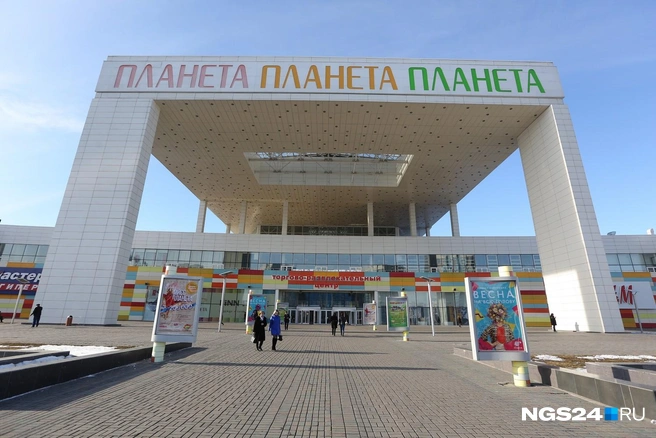Стилистам будет не хватать закрывшиеся магазины, но они надеются на новые | Источник: Артем Ленц / NGS24.RU