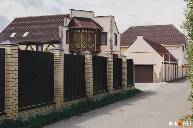В частном доме легче отгородиться от шумных соседей | Источник: Дарья Пона / Городские медиа