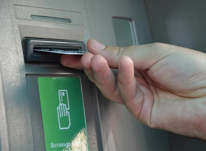 Сбербанк предложил клиентам отказаться от пластиковых карт | ya62.ru