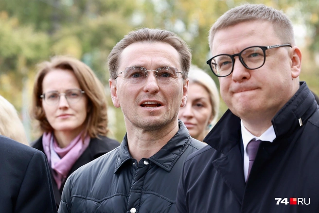 Сергея Безрукова впечатлило качество работы скульпторов  | Источник: Михаил Шилкин