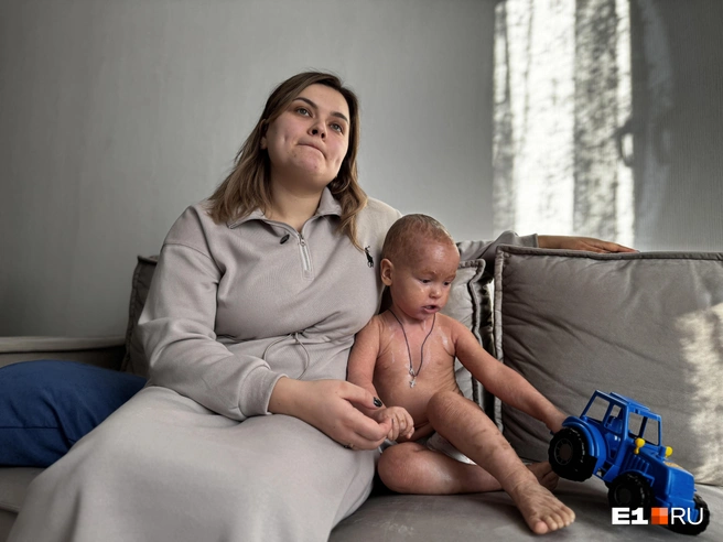 Ульяна призналась, что в роддоме ей было очень страшно. Голова шла кругом от мыслей: сможет ли она помочь сыну? Не ранят ли его прикосновения? Как новость о диагнозе примут близкие люди? | Источник: Кирилл Кушнов / E1.RU
