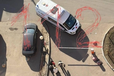 Ребенок выпал из окна в Подмосковье и выжил