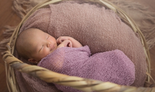 Фото №1 - В этом году Петербург уже «потерял» более 1,4 тысячи новорожденных