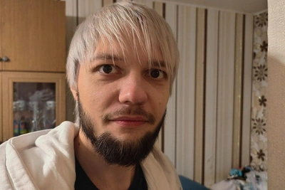 В Екатеринбурге в машине заживо сгорел блогер