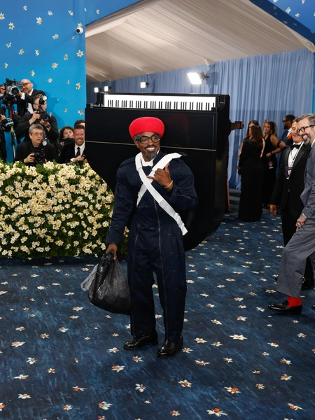 Andre 3000 на Met Gala 2025 | Источник: JOHN ANGELILLO