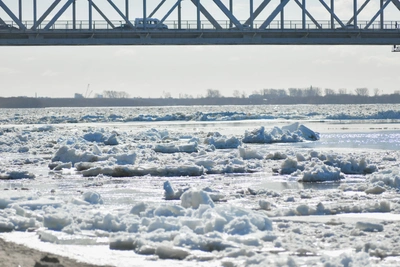 Лед на реке Ваге тронулся раньше обычного