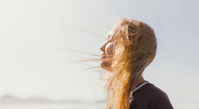 5 правил ухода за волосами и кожей головы летом