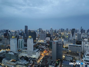 Город даже в пять утра не спит | Источник: Алина Ринчино / «ИрСити»