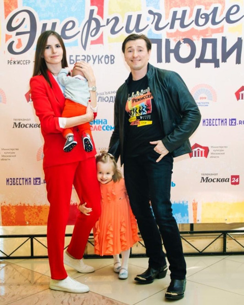 Сергей Безруков показал подросшего сына