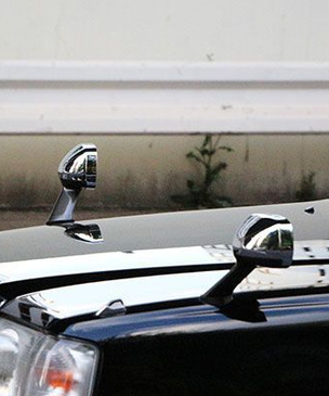 Почему на японских автомобилях зеркала ближе к фарам, чем к лобовому стеклу