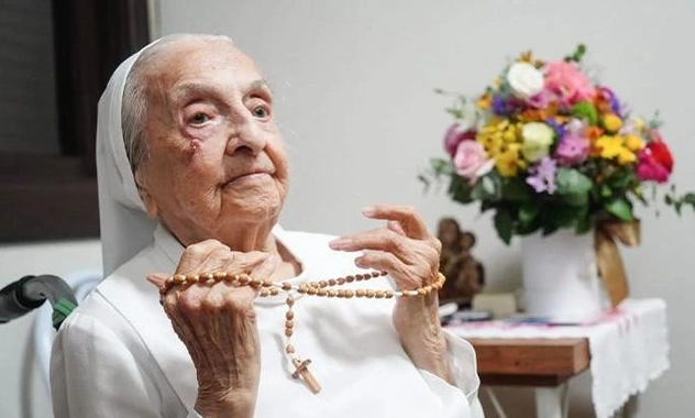 116 лет и 210 дней: посмотрите, как выглядит монахиня из Бразилии, признанная старейшим человеком в мире