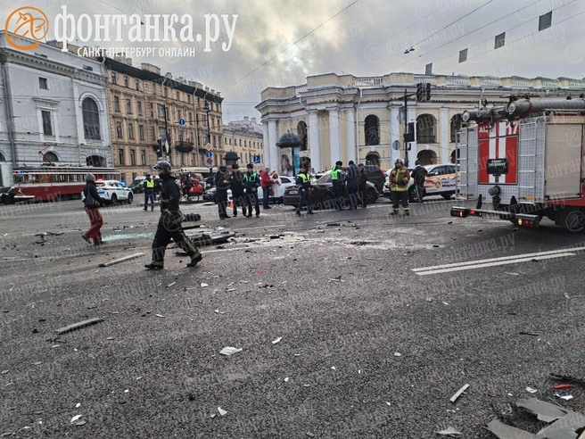 Восемь автомобилей столкнулись на Невском проспекте. Без пострадавших не обошлось | Источник: «Фонтанка.ру»