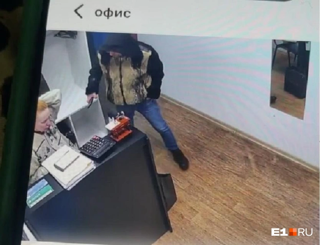 Во время очередной ссоры Ольге досталось мобильным телефоном по голове | Источник: Предоставлено потерпевшей