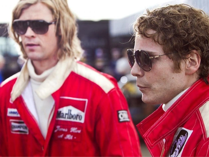 Компания Historic Formula One собрала стартовое поле из 24 оригинальных машин 1976 года | Источник: Кадр из фильма «Гонка»