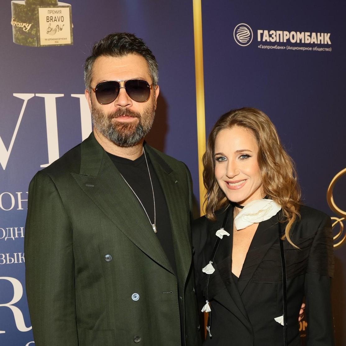 Чумакову не прилетело от Ковальчук за объятия с другой: «Очень сексуально. Он может себе позволить так близко танцевать»