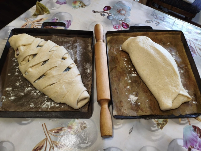 Вот два разных способа закутать в тесто рыбу | Источник: Асима Старицына