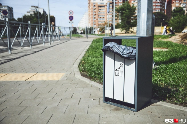 Урн не сказать, что в избытке, но и дефицит не ощущается | Источник: Роман Данилкин / 63.RU