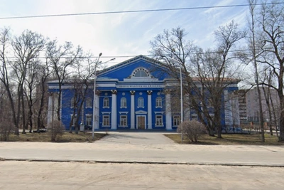 Ветшающий Дворец культуры Ленина выставили на продажу в Воронеже