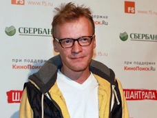 Алексей Серебряков эмигрировал в Канаду