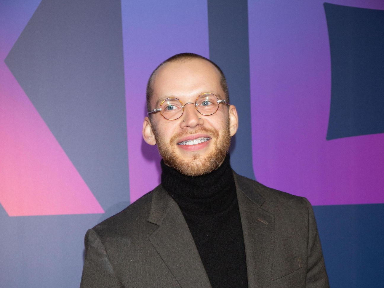 Криворотов холостяк тнт. Криворотов холостяк. Криворотов. Криворотов холостяк тнт. Криворотов.