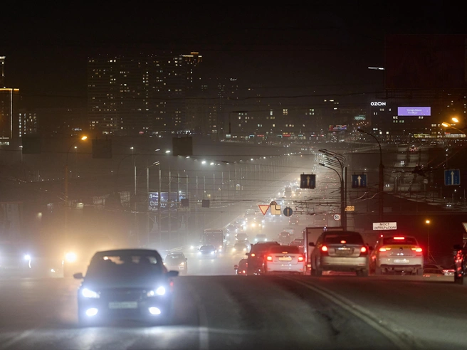 Специальную технику, подготовленную для зимнего сезона, необходимо вновь задействовать в борьбе с пылью | Источник: Александр Ощепков
