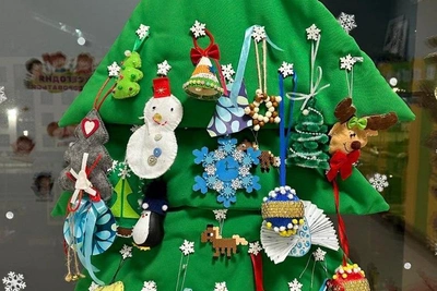 St. Petersburg selects most creative eco-Christmas trees