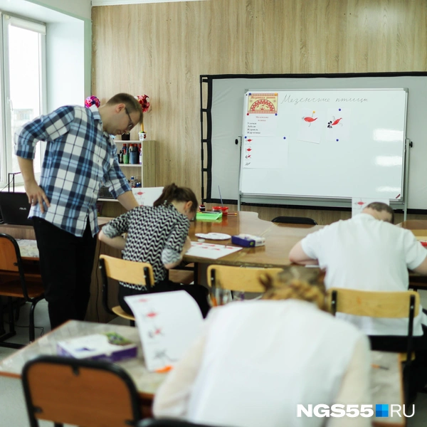 Занятие по мезенской росписи | Источник: Евгений Софийчук / NGS55.RU
