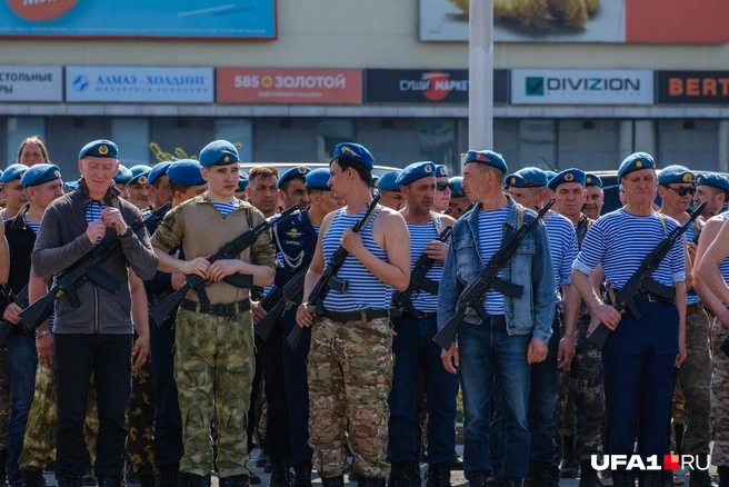 Вот кому повезло, плечи загорят | Источник: Булат Салихов / UFA1.RU