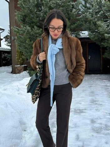 Для улицы — вряд ли, а в офисе, где постоянно проветривают коллеги, пригодится | Источник: ru.pinterest.com