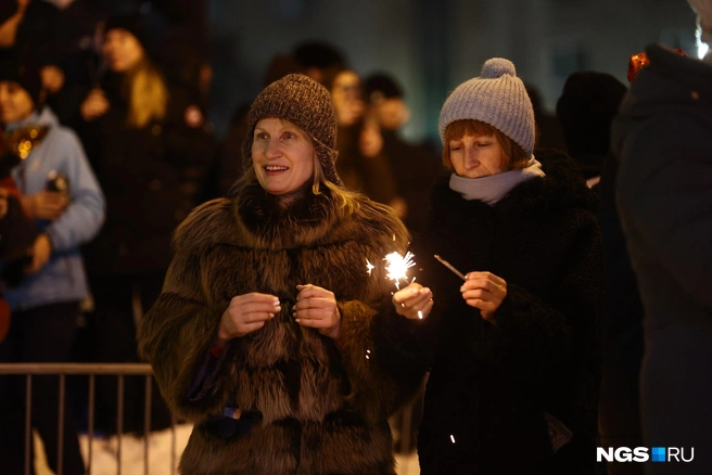 Жители города встретили 2026 год  | Источник: Александр Ощепков / NGS.RU