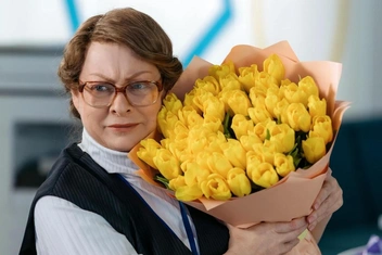 Зачем современному зрителю советская учительница? Смотрим второй сезон «Олдскула»