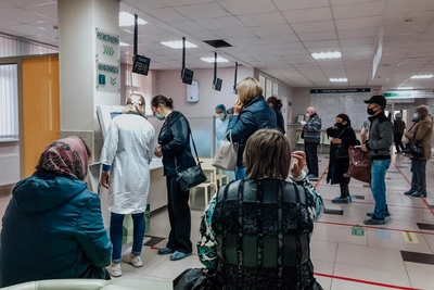 Жительница Тюмени месяц не может записаться к терапевту