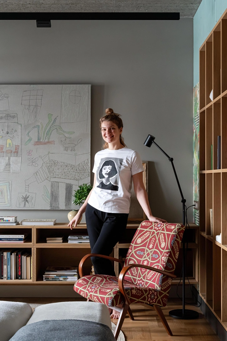 Дизайнер Ксения Крылова. | Источник: Александр Бурнатов. Стиль: Елена Куцаренко