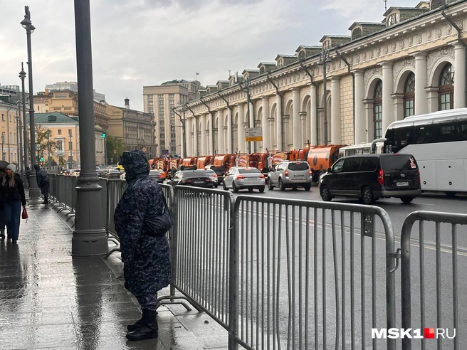 Центр Москвы встал в глухие пробки | Источник: Алина Мельникова / MSK1.RU