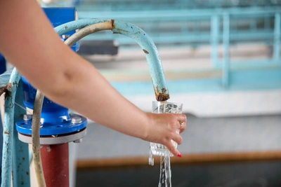 Тюменцам объяснили причины изменения воды