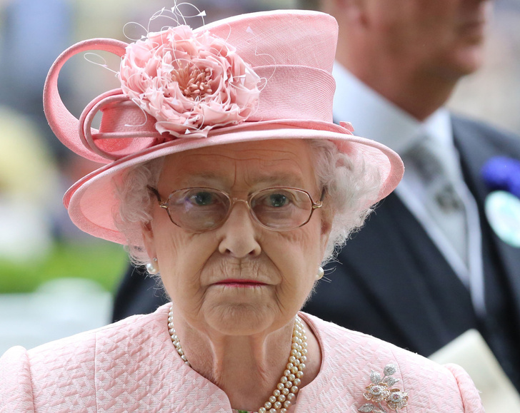 Гнев по-королевски: 5 раз, когда Елизавета II теряла терпение на публике