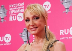 Орбакайте: «Нашей молодежи, переехавшей в другие страны, досталось. Надеюсь, они переживут этот период»