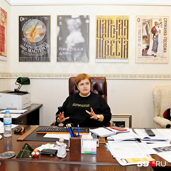 Разговариваем с директором в ее кабинете | Источник: Ирина Тропина / 59.RU