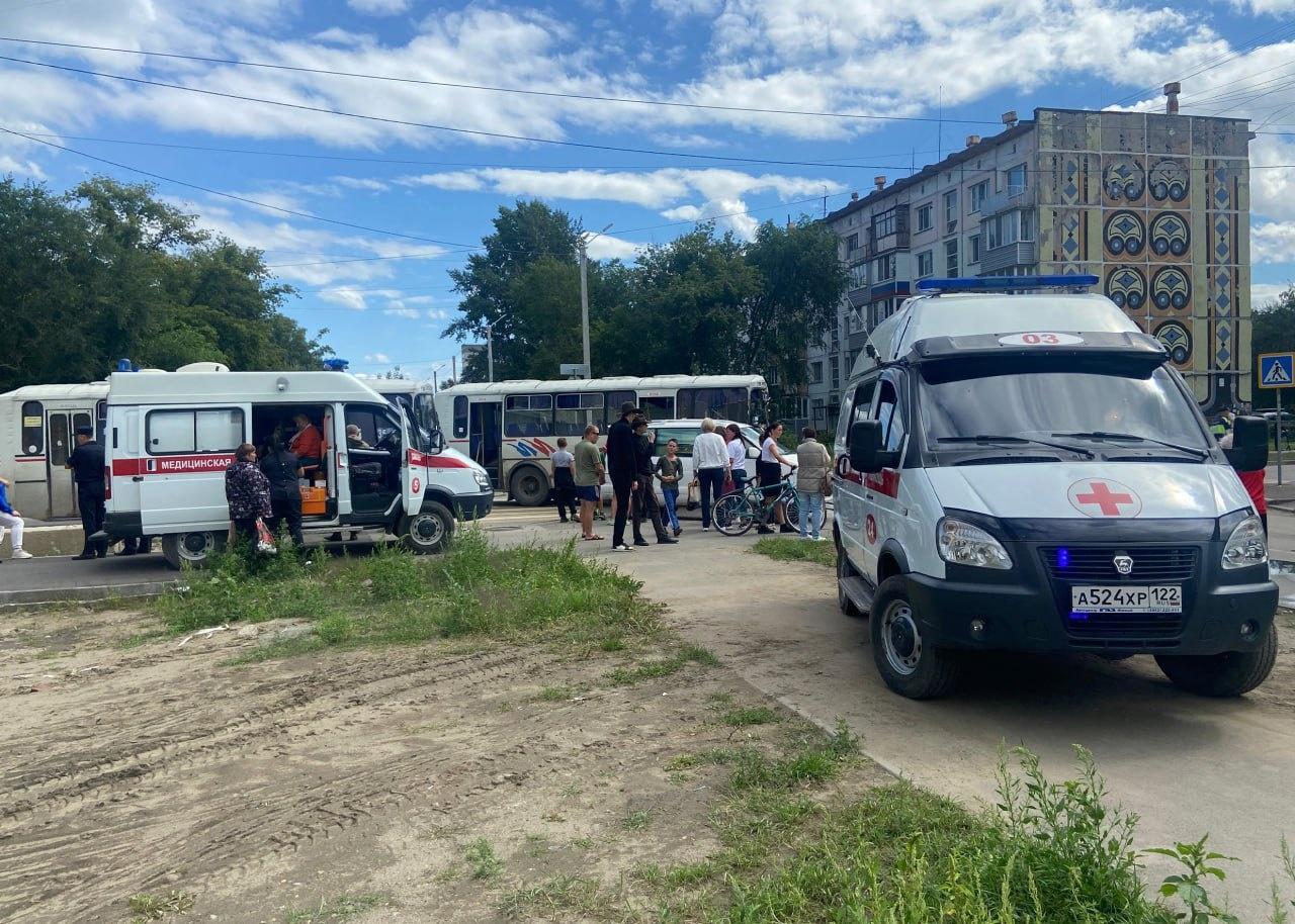 Маршрутка в Бийске ехала по главной и врезалась в грузовик «МАН» — внутри  было 20 пассажиров - 16 августа 2023 - НГС.ру