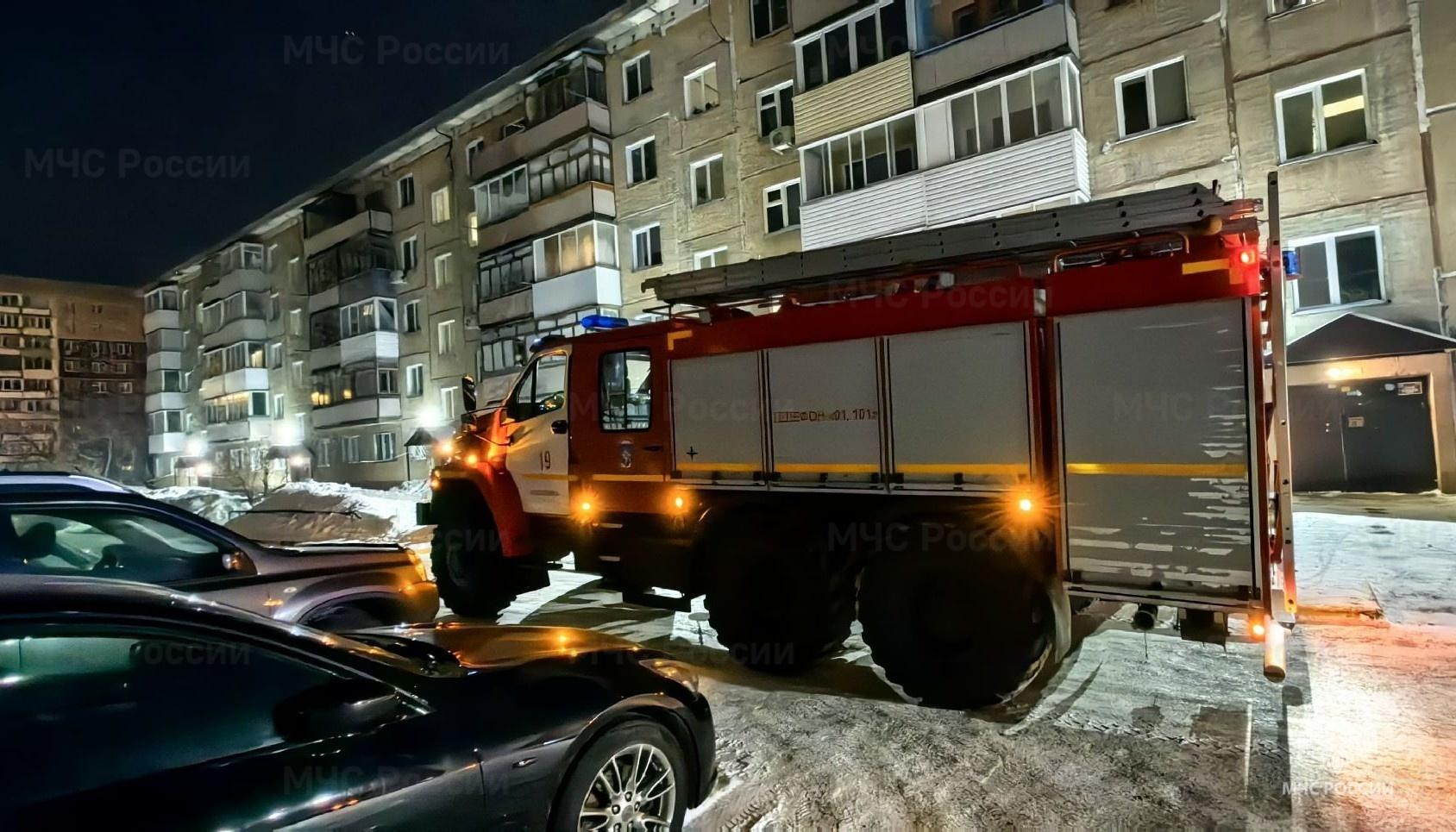 Два человека погибли при ночным пожаре на Лежена в Новосибирске - 24  февраля 2024 - НГС.ру