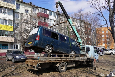 С улиц Петропавловска вывозят железные «подснежники»