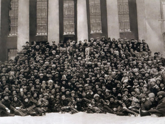 Заседание Сибирского Краевого съезда Советов, на котором решали вопрос о названии города | Источник: bsk.nios.ru