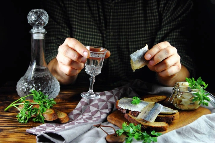 Чем заменить водку, чтобы было вкусно и недорого